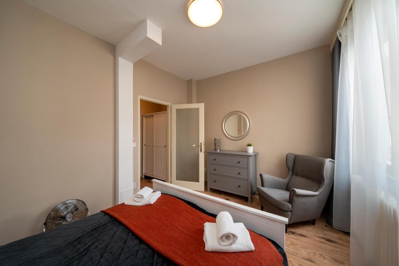 นิว ทาวน์ - แอปเปิ้ล อพาร์ตเมนต์ Apartment ปราก ภายนอก รูปภาพ