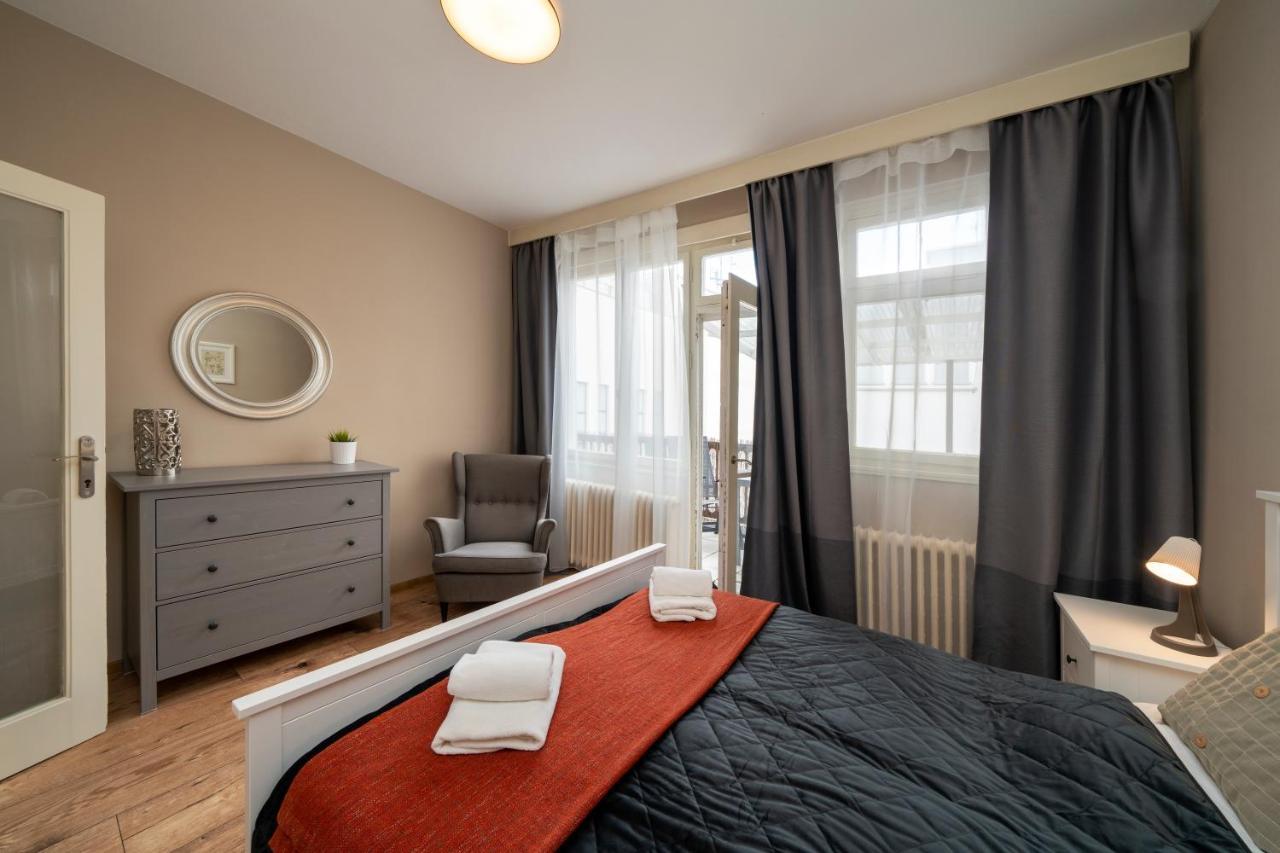 นิว ทาวน์ - แอปเปิ้ล อพาร์ตเมนต์ Apartment ปราก ภายนอก รูปภาพ