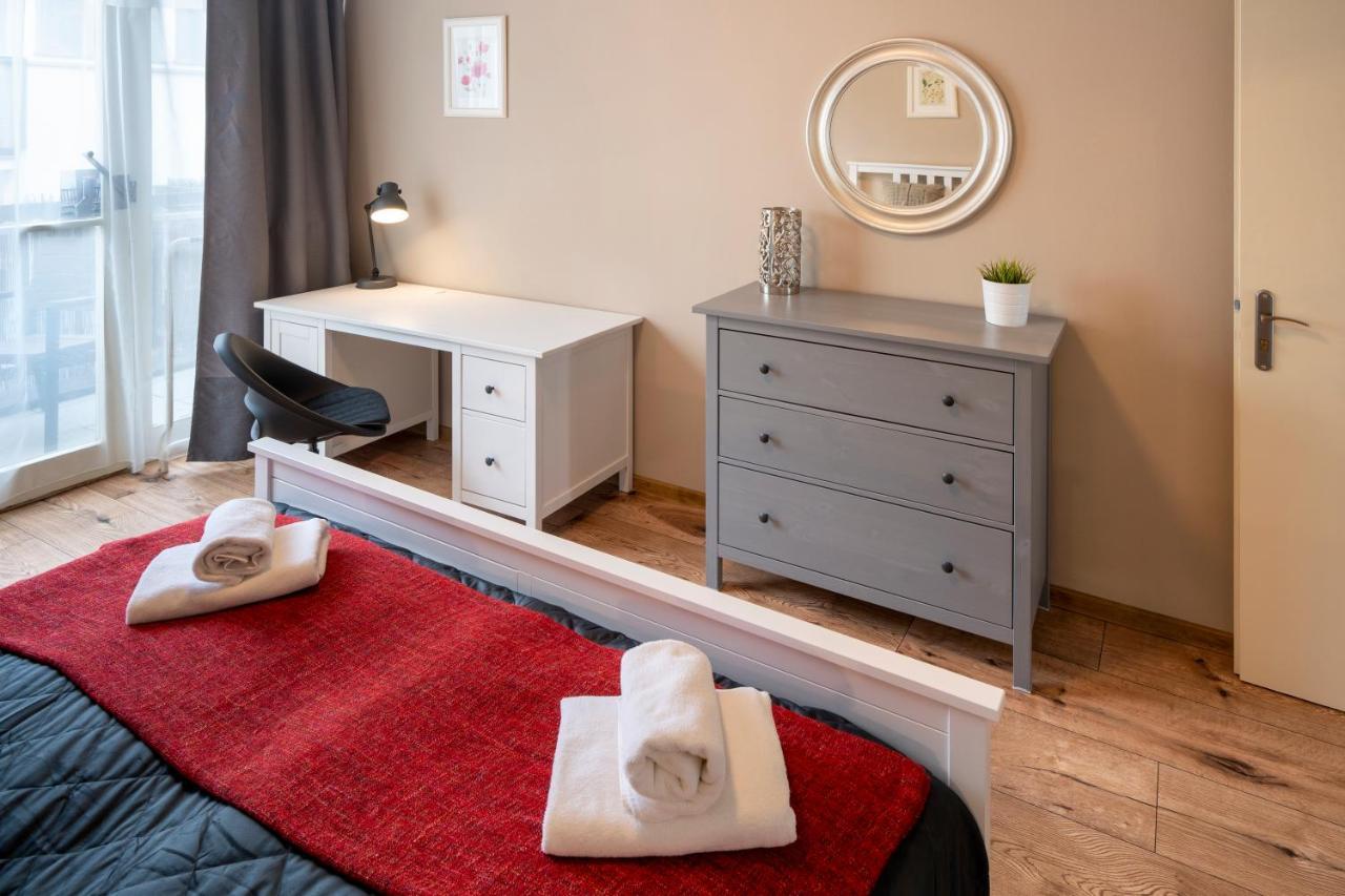 นิว ทาวน์ - แอปเปิ้ล อพาร์ตเมนต์ Apartment ปราก ภายนอก รูปภาพ