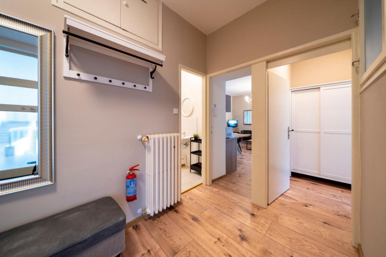 นิว ทาวน์ - แอปเปิ้ล อพาร์ตเมนต์ Apartment ปราก ภายนอก รูปภาพ