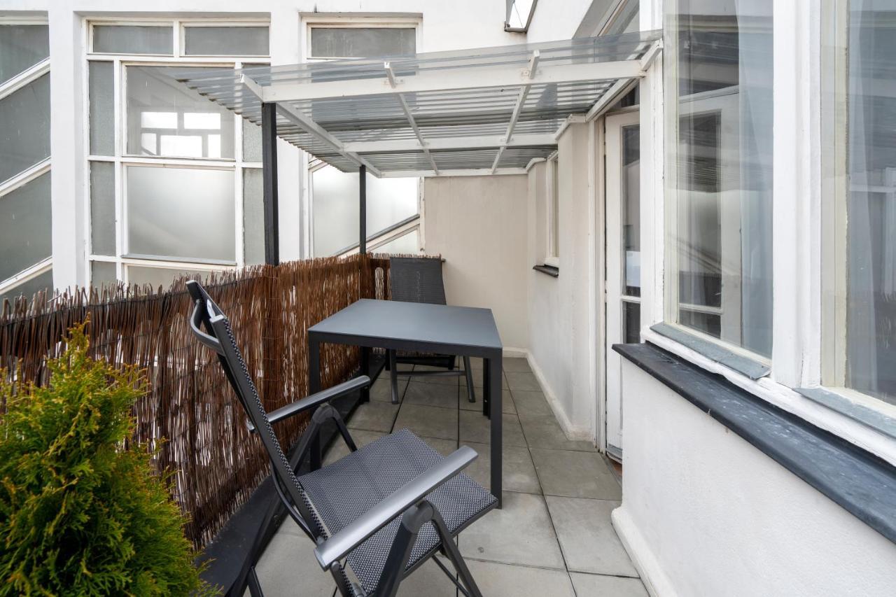 นิว ทาวน์ - แอปเปิ้ล อพาร์ตเมนต์ Apartment ปราก ภายนอก รูปภาพ